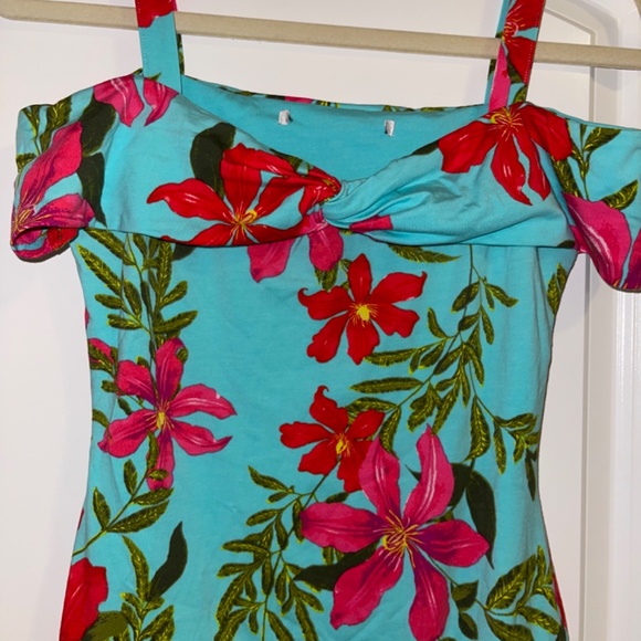 Dress - Picture 4 of 6